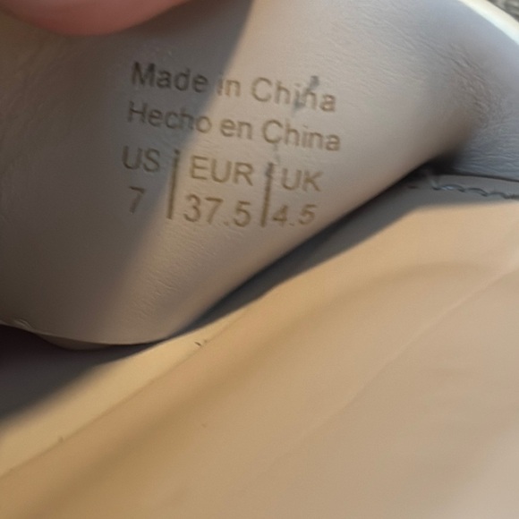 Aldo Cream Sandals with Soft Straps and Platform Sole - Picture 2 of 8